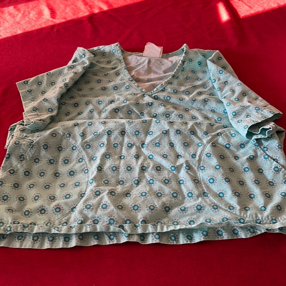 Peaches Scrub Top